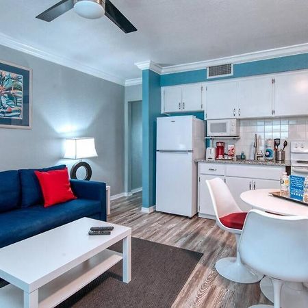 Sunset Beach Suites At Madeira Beach! Pet Friendly With Summer Breezes! - Suite 6 Сант Пит Бич Экстерьер фото