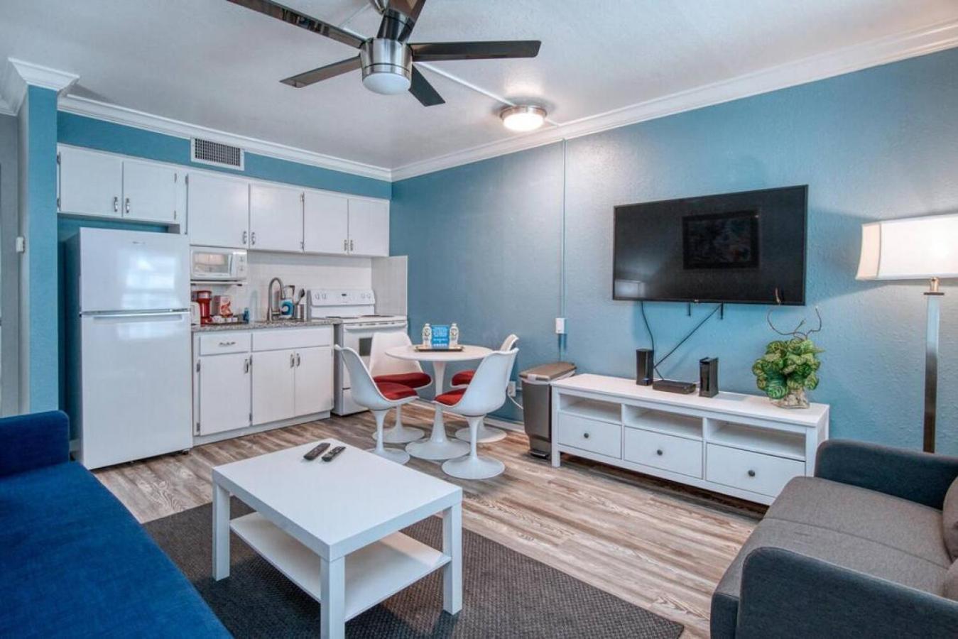 Sunset Beach Suites At Madeira Beach! Pet Friendly With Summer Breezes! - Suite 6 Сант Пит Бич Экстерьер фото